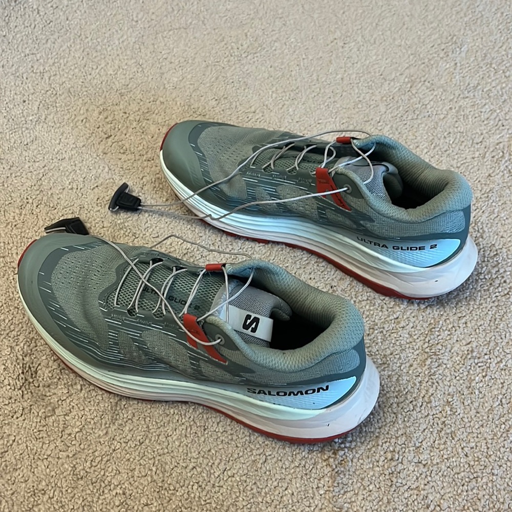 Salomon ultra glide 2 like new